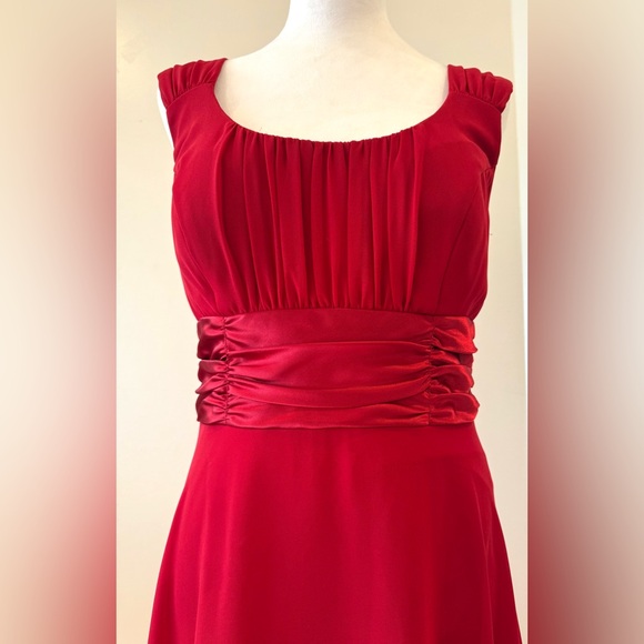 Elegant Red Chiffon Dress - very beautiful ❤️ - Picture 7 of 16